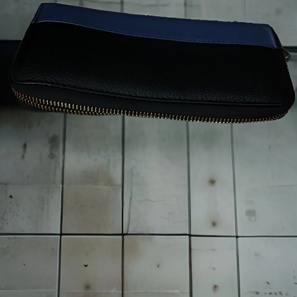Neiman Marcus Black Blue Wallet